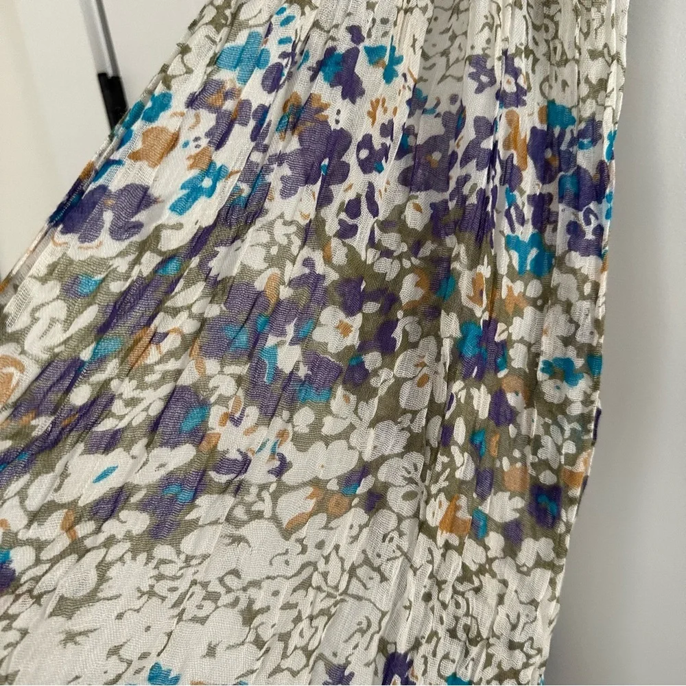 Floral Print Lightweight Scarf - Wrap / Shawl